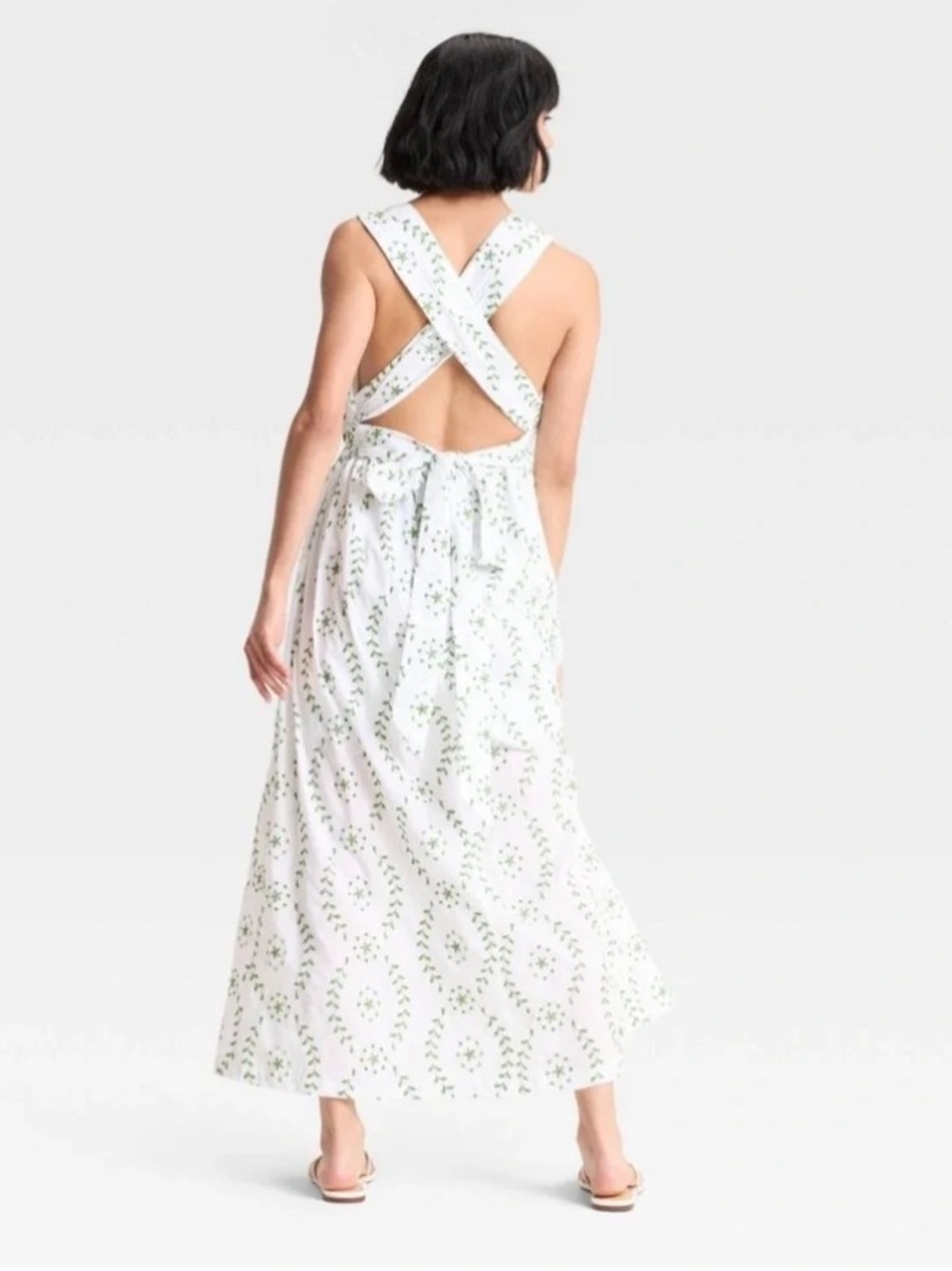 White Sleeveless Maxi Dress with Green Embroidered Motif XXL - Picture 2 of 10
